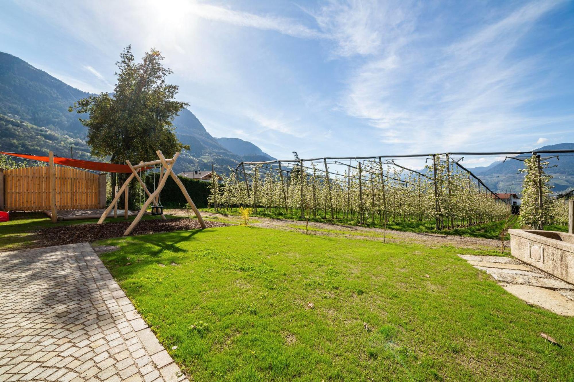 Rosa Unterschoeberlehof - Eliza Apartamento Merano